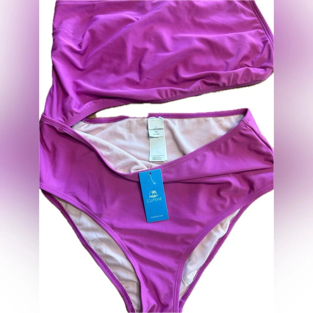 Cupshe Swimsuit Cut-out Monokini Size Large - Picture 3 of 3